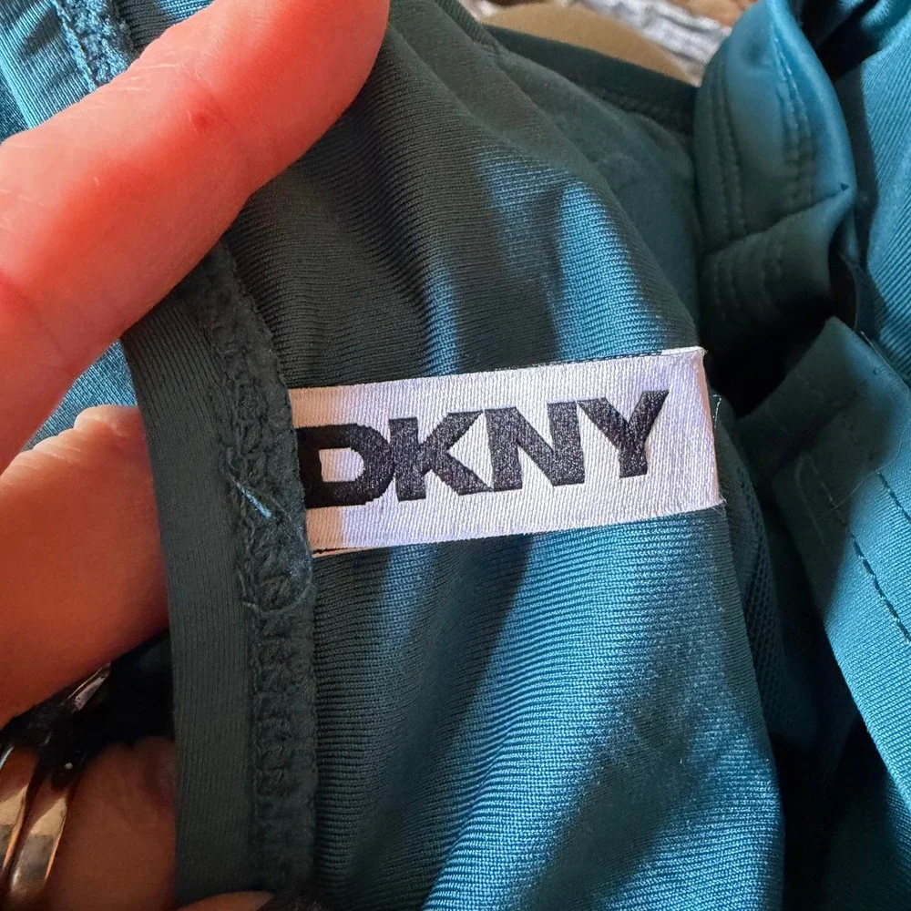 DKNY Womens Tiered Ruffle One Piece Swimsuit Dark Teal Blue Size Large NEW - Picture 3 of 7